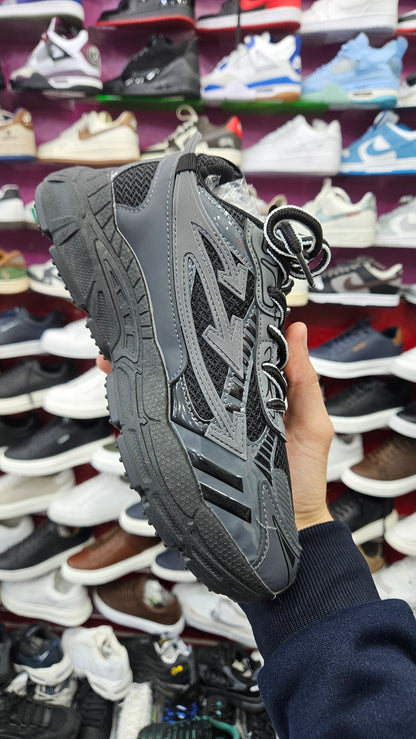 Off-White 2026 noir/gris