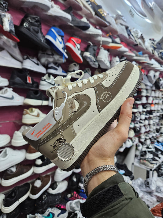 Nike air forçe one the northe façe