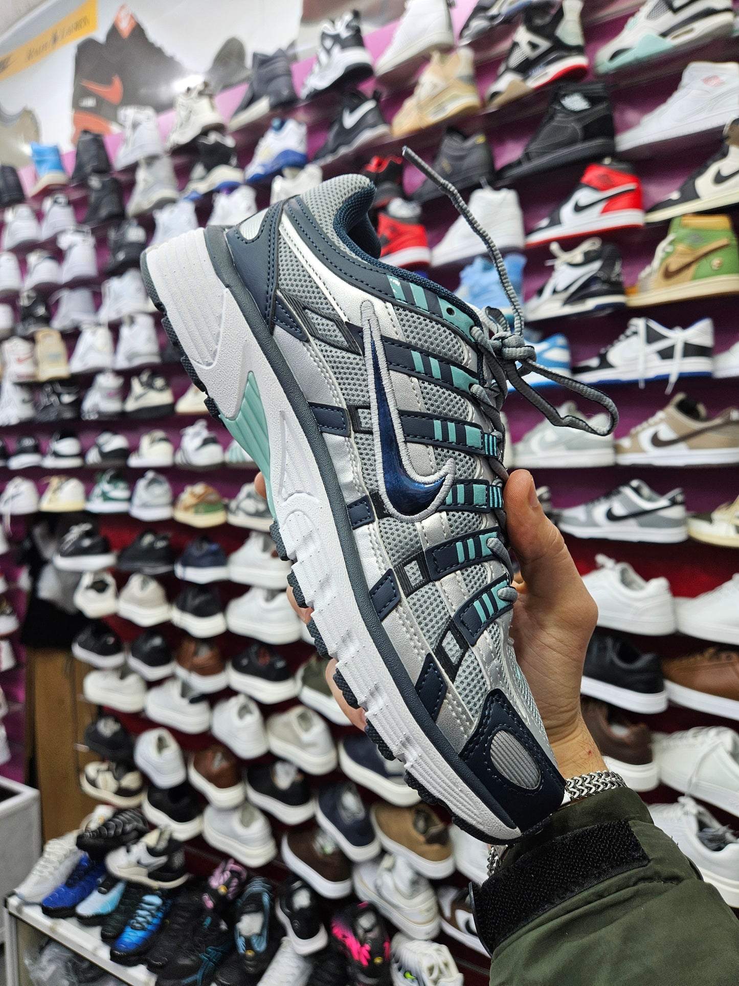 Nike P-6000 – Grey / Blue (Silver Grey colorway)