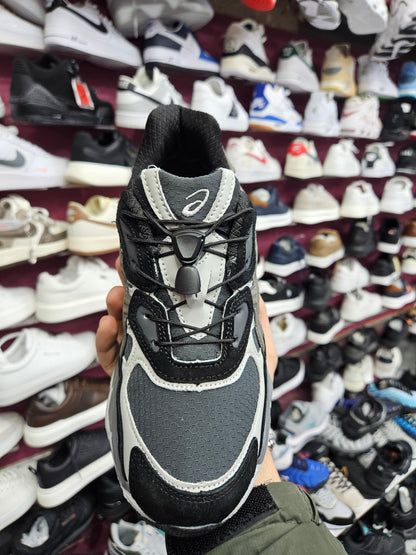 ASICS Gel brown