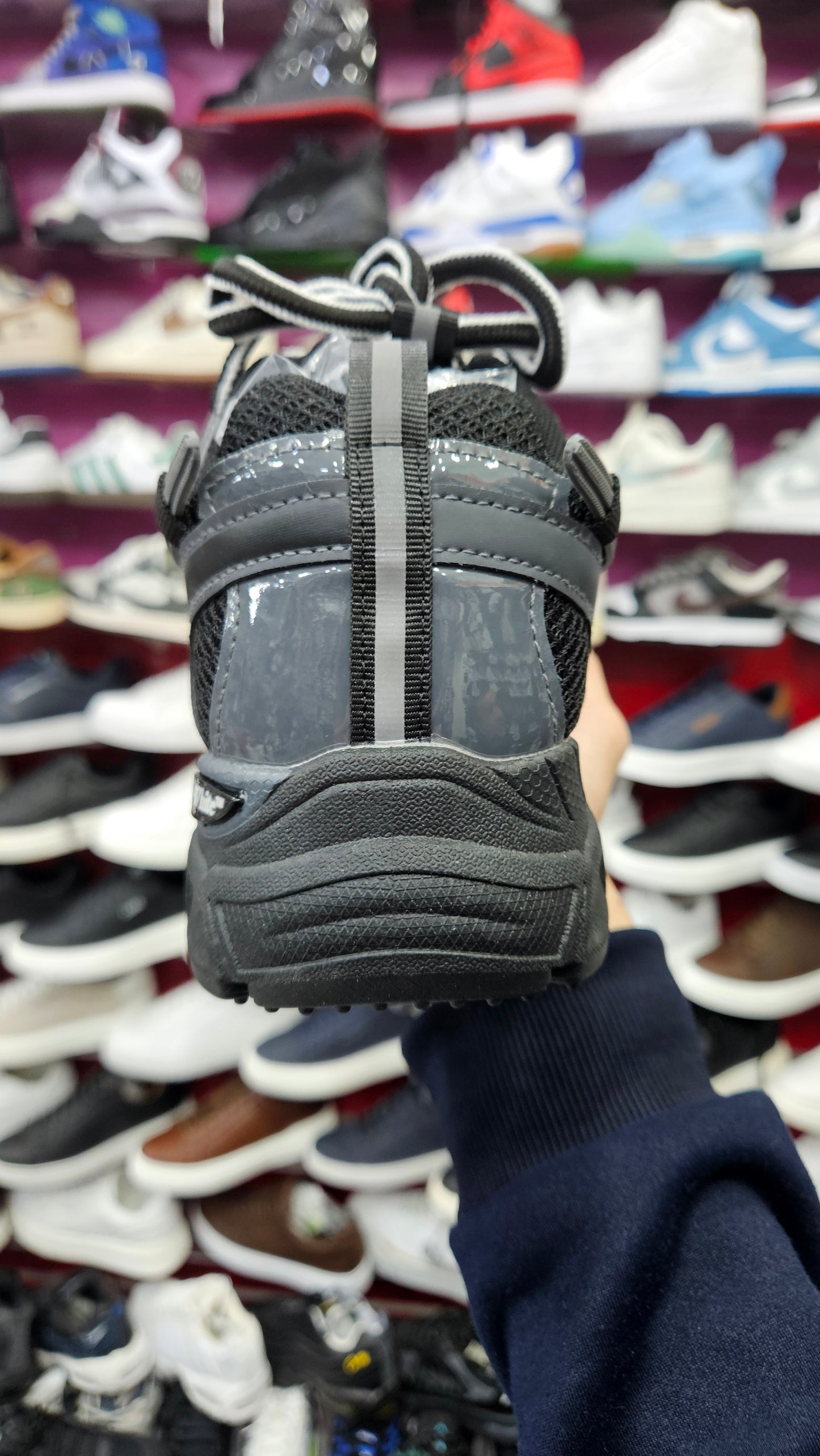 Off-White 2026 noir/gris