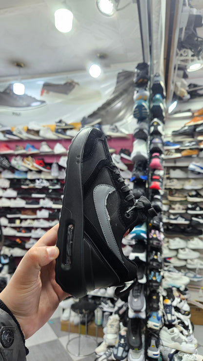 Nike down cady