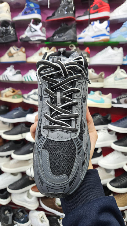 Off-White 2026 noir/gris