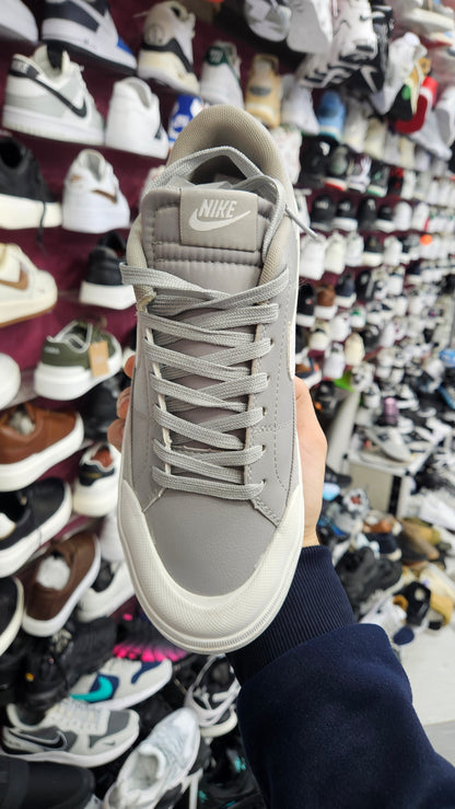 Nike blazer